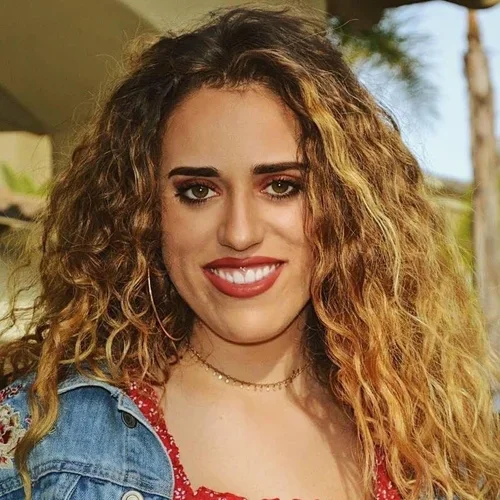 Headshot of Carla Marin