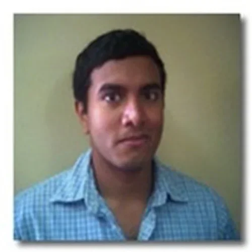 Headshot of Shiva Portonovo