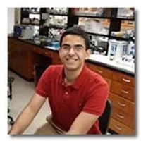 Sattar Khoshkhoo in the lab.